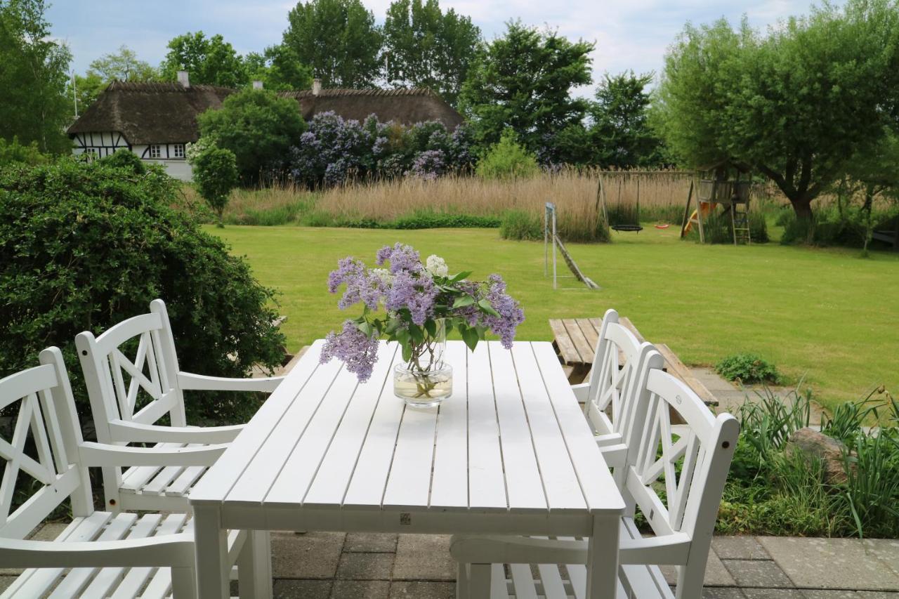 Birkelygaard Bed & Breakfast Hårby Eksteriør bilde